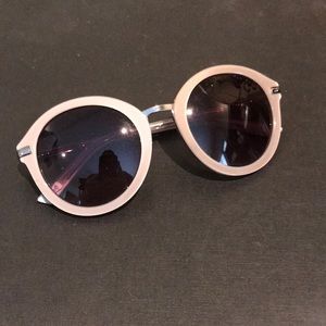 Fun neutral Ted Baker sunglasses for summertime!